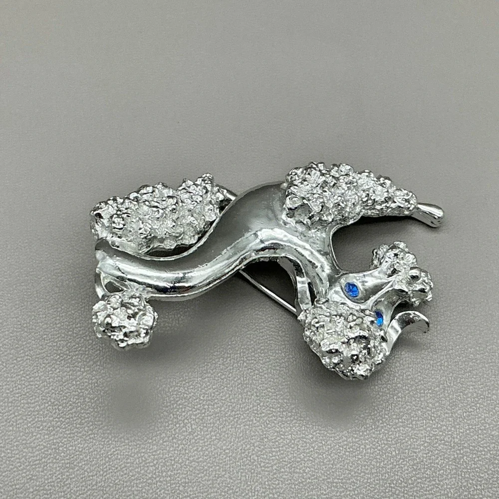 Gerrys brooch womens